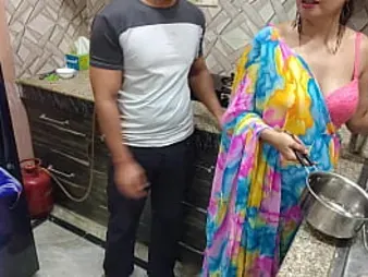Desi Bhabhi Pulverized Rock hard in the Kitchen by Her Devar - Highly very first Time in a Filthy Converse-Packed Session!
