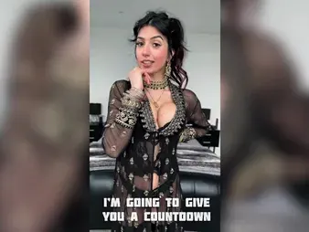 See Aaliyah Yasin's Desi Bhabhi Solo Flash Off Her Hefty Breasts and countdown skills