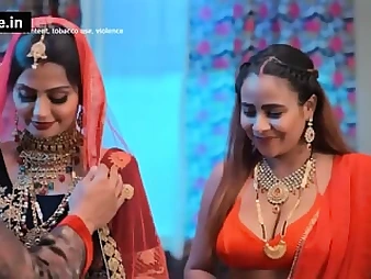 Ultra-kinky COUGAR Nasha Dekar gets her yam-sized bum romped rock hard in the Indian Casa