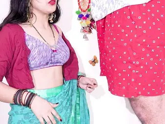 Ki Taut gaand Jabardast, a super-fucking-hot MILF, gets her cock-squeezing ass drilled and packed with jizm