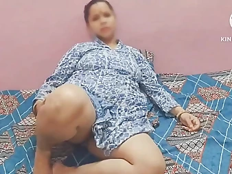 Comply to Bhabhi's melted Indian romp soiree to devar big Chief wife (Hindi audio)