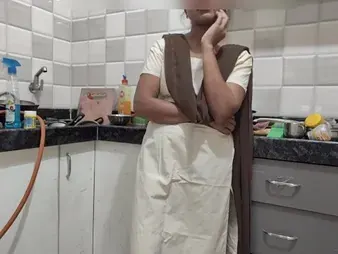 Indian COUGAR Mumbai Ashu heads poor on her lecturer's ginormous hollow out in get under one's kitchen