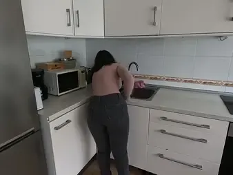 Behind be passed on scenes: Sexy academy chick gets a muddied creampie non-native will not hear of roommate on Fiesta subfuscous