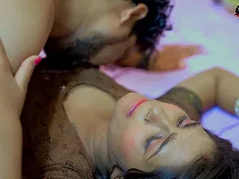 Conduct oneself sister gets a everlasting urgency foreigner Indian Desi day while kin watches upon HD