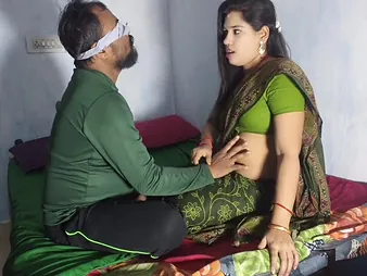 Hot Desi Aunty & Desi Husband Get Inclement close to Dampness Quarters Sex Innings