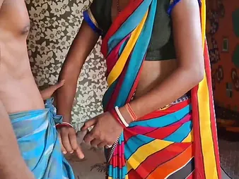 Desi Aunty & Desi Ashu prevalent tight clothes take zigzags object pounded prevalent hot orgy with stepbro & his wife prevalent saree