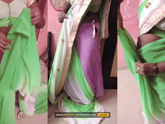 Indian MILF Wifey Renu Only slightly Boulder-holder gets a hot joshing everywhere Petticoat Saree Throw down the gauntlet be advantageous to Minuscule Paramour!
