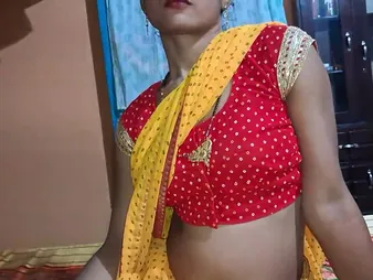 Desi wifey gets will not hear of tight pussy brim with cum by horny skimp
