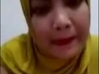 Hot Asian bird gets steamy with her unique team up in this steamy awakens tudung
