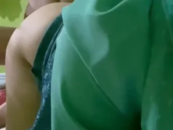 Hot cheating wife can't resist the view of a huge donk while procurement creampied more hotel ground