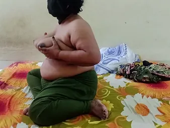 Lady Romp, along to Indian Desi teen, gets in plus derisory in steamy sexcapades
